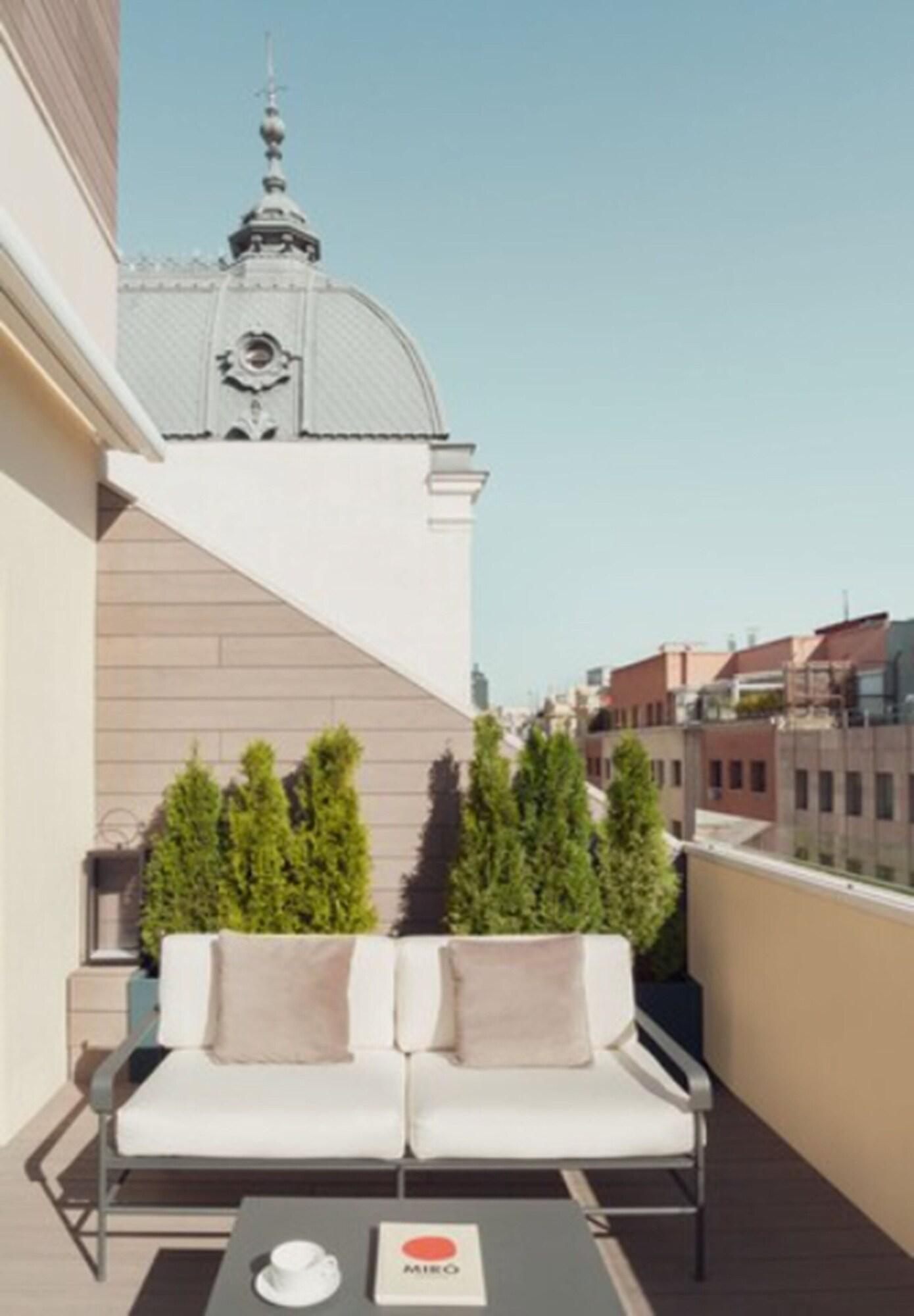 The Pavilions Madrid Hotel מראה חיצוני תמונה